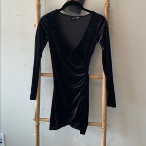 velvet black long sleeve dress